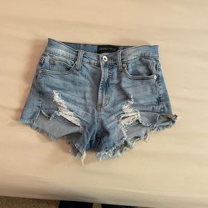 Kendall and Kylie “the icon short”